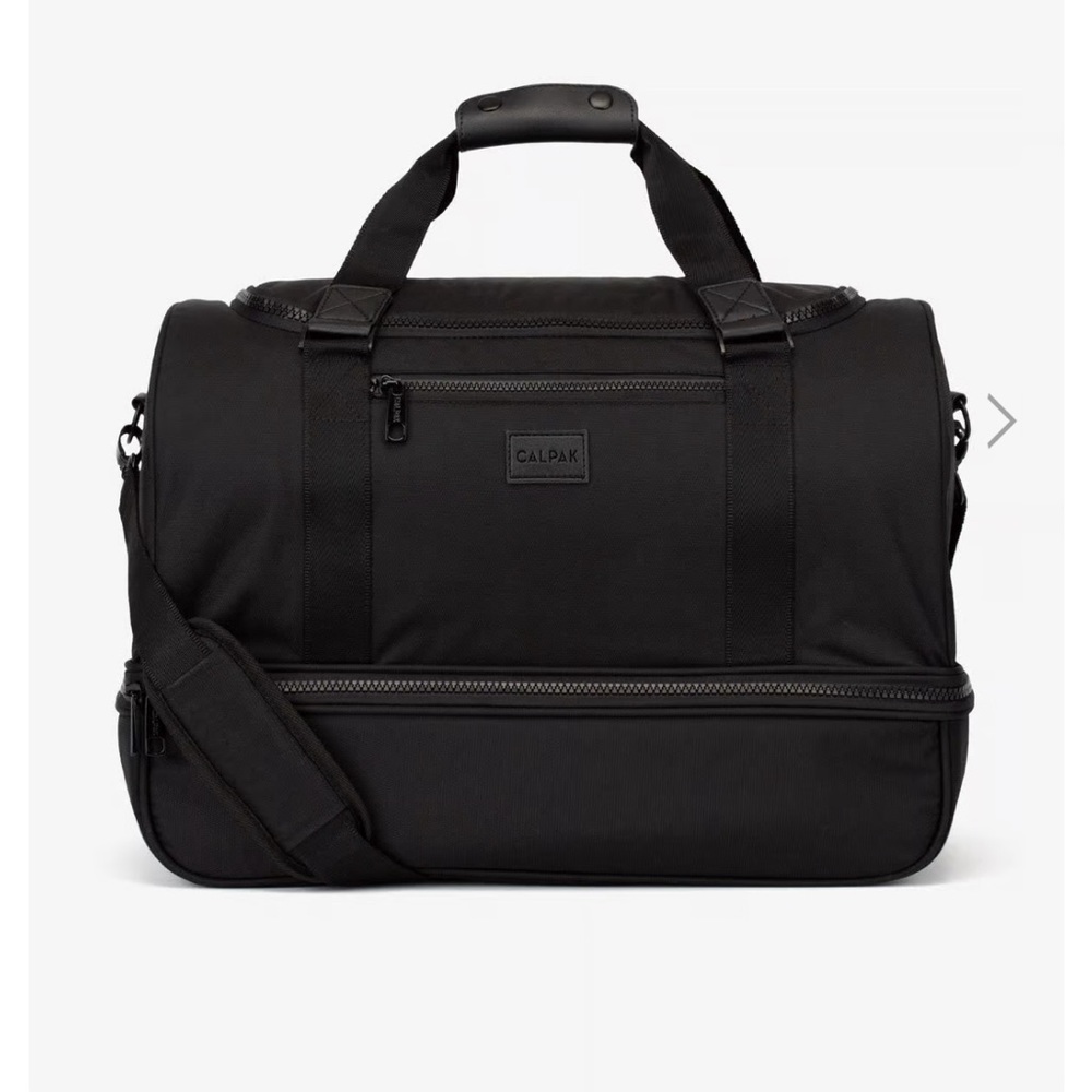 Brand New - in perfect condition Calpak Stevyn Duffle Bag